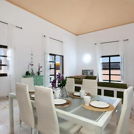 Venus House Villa *